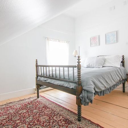 Honeysuckle Suite Apartment In Downtown Rockland Extérieur photo