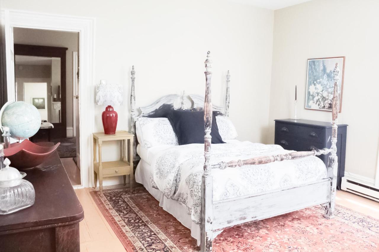 Honeysuckle Suite Apartment In Downtown Rockland Extérieur photo