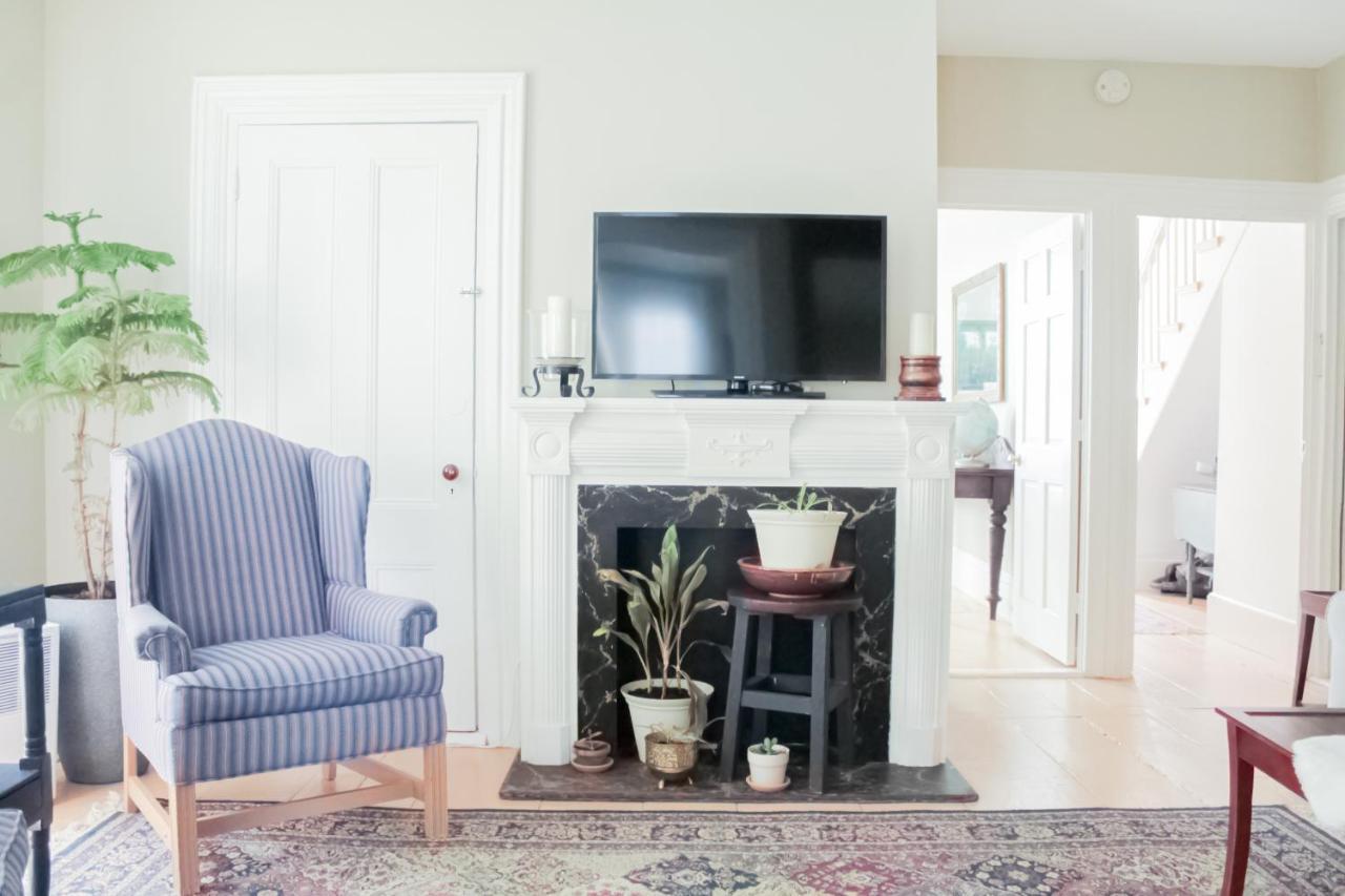 Honeysuckle Suite Apartment In Downtown Rockland Extérieur photo