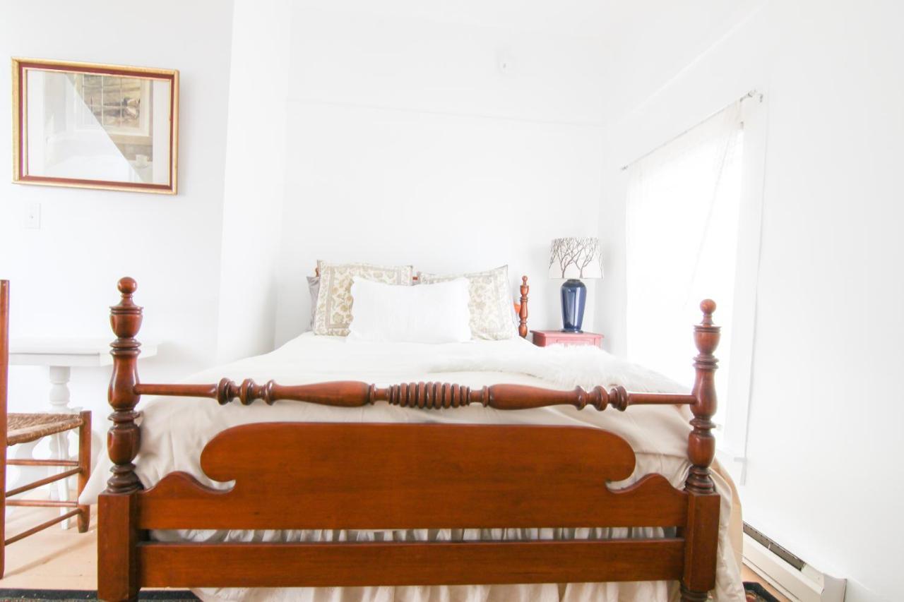 Honeysuckle Suite Apartment In Downtown Rockland Extérieur photo